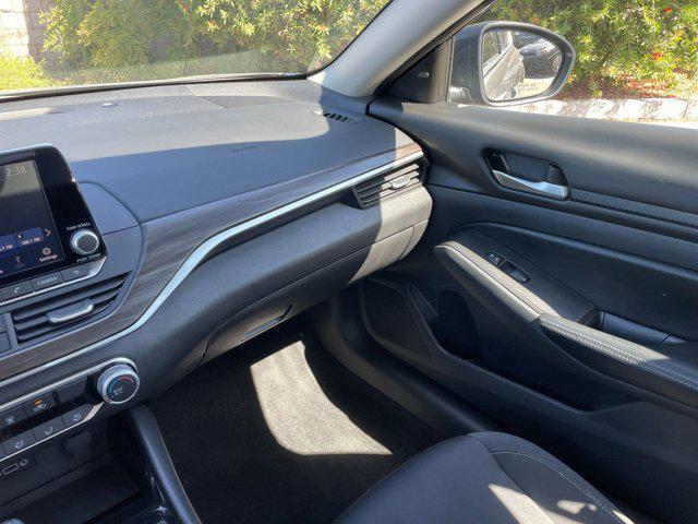 Photo of 2024 Gun Metallic Nissan Altima