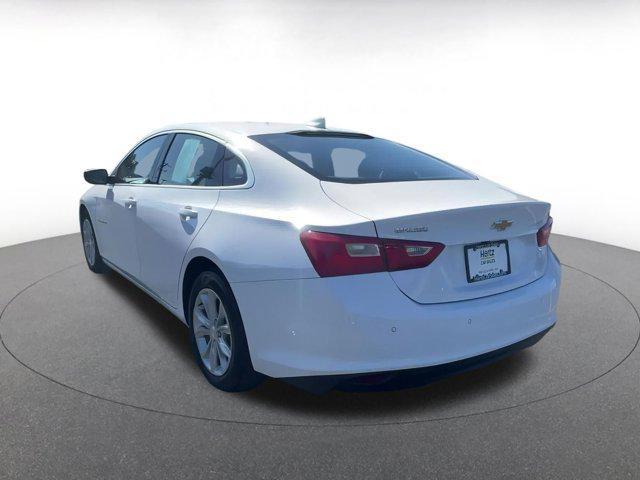 Photo of 2024 Summit White Chevrolet Malibu