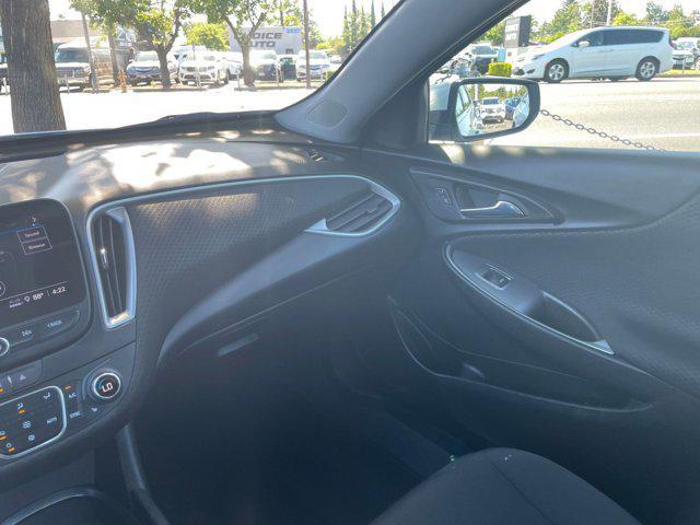 Photo of 2024 Summit White Chevrolet Malibu