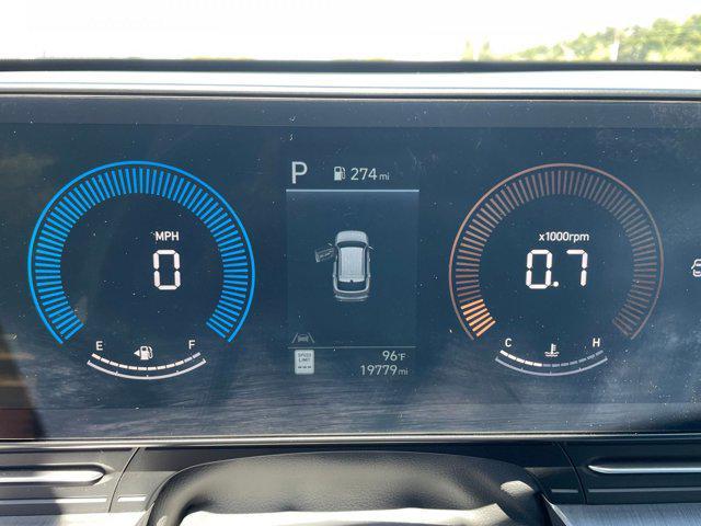 Photo of 2024 Abyss Black Pearl Hyundai KONA