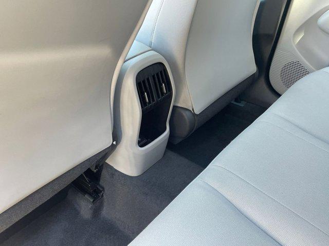 Photo of 2024 Abyss Black Pearl Hyundai KONA