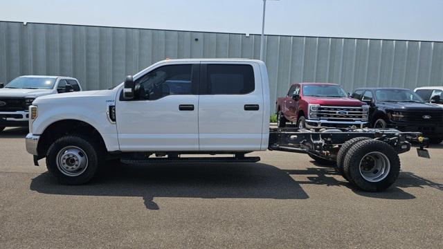 Photo of 2019 Oxford White Ford F-350
