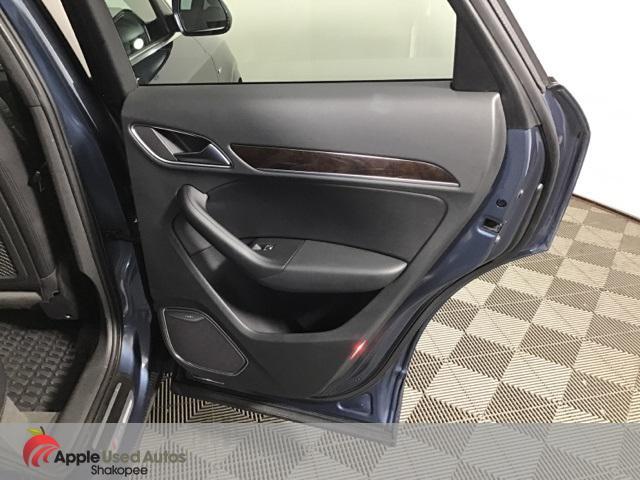 Photo of 2016 Utopia Blue Metallic Audi Q3