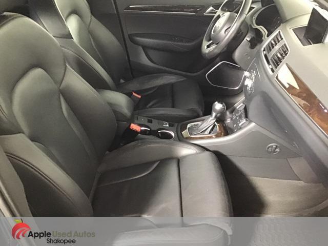Photo of 2016 Utopia Blue Metallic Audi Q3