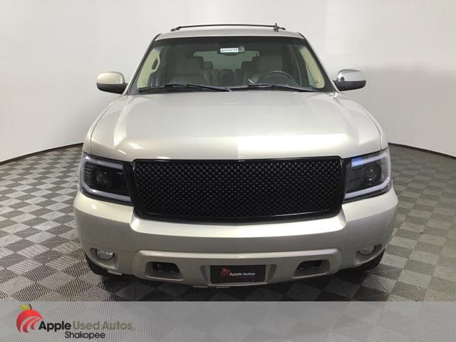 Photo of 2007 Gold Mist Metallic Chevrolet Tahoe