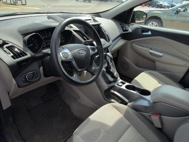 Photo of 2014 Deep Impact Blue Ford Escape