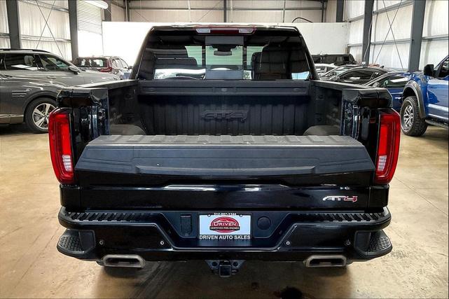 Photo of 2023 Onyx Black GMC Sierra 1500