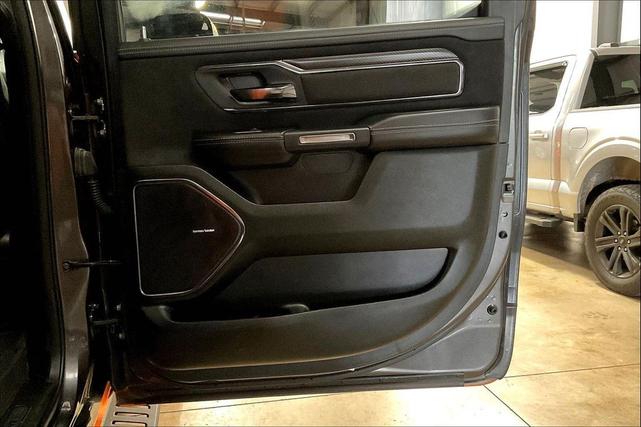 Photo of 2021 Granite Crystal Metallic Clearcoat RAM 1500