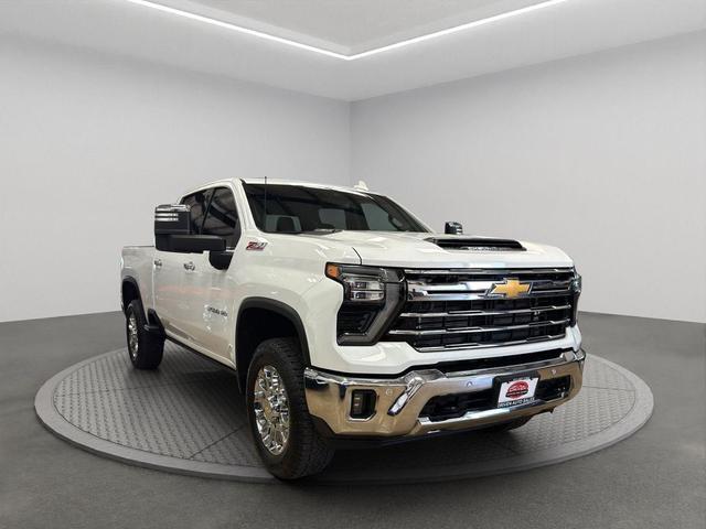 Photo of 2024 Summit White Chevrolet Silverado 2500