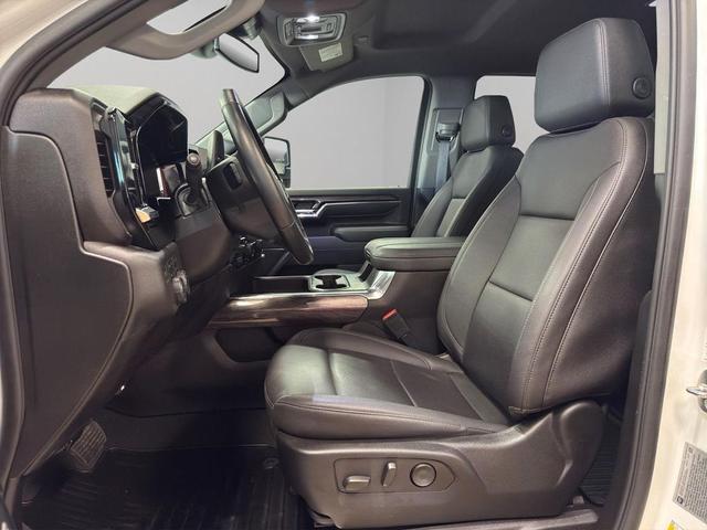 Photo of 2024 Summit White Chevrolet Silverado 2500