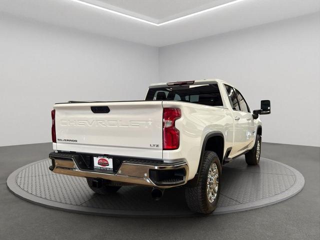 Photo of 2024 Summit White Chevrolet Silverado 2500