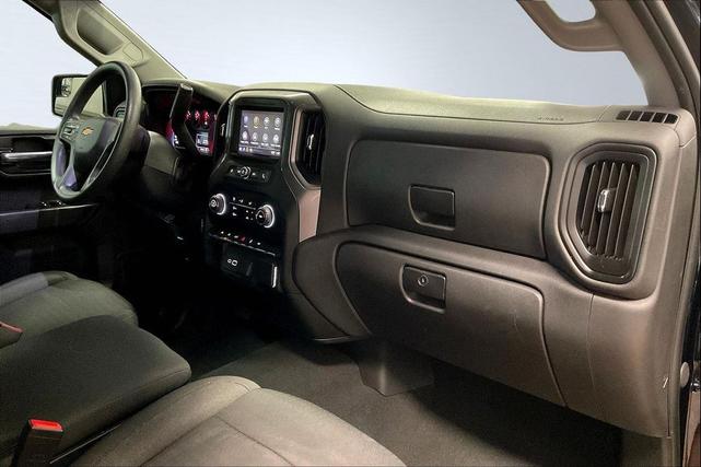 Photo of 2022 Black Chevrolet Silverado 1500