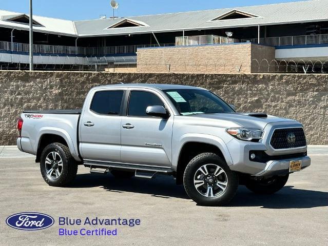 Photo of 2018 White Toyota Tacoma
