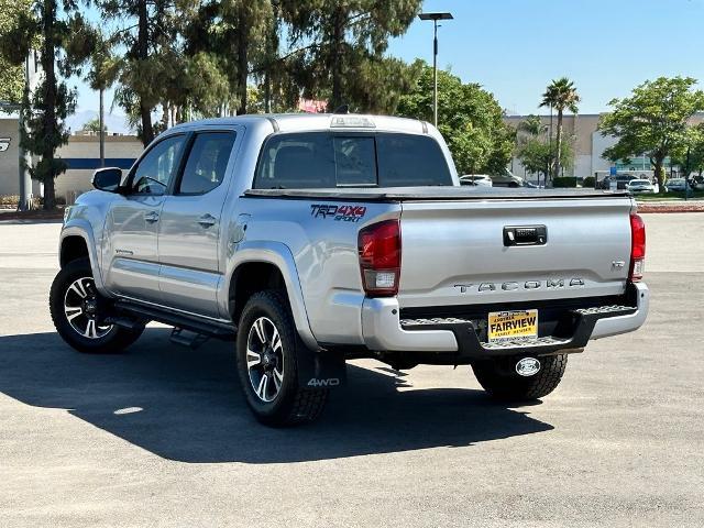 Photo of 2018 White Toyota Tacoma
