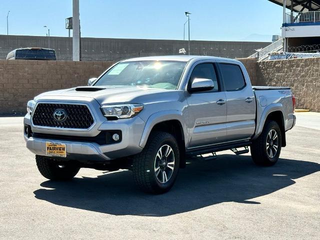 Photo of 2018 White Toyota Tacoma