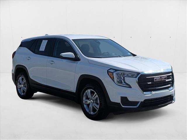 Photo of 2024 Summit White GMC Terrain
