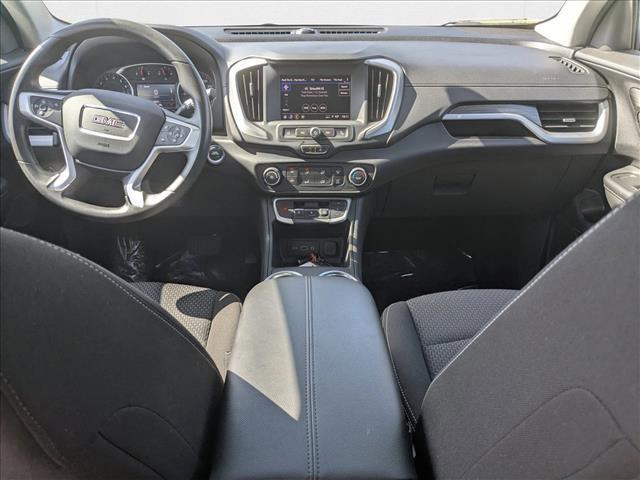 Photo of 2024 Summit White GMC Terrain