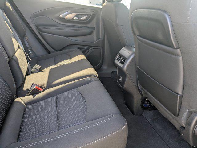 Photo of 2024 Summit White GMC Terrain