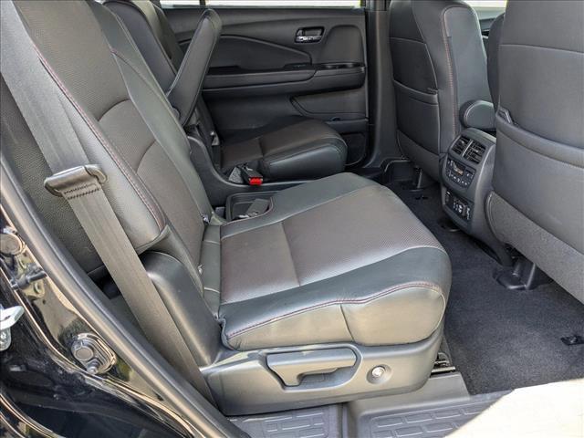 Photo of 2022 Crystal Black Pearl Honda Pilot