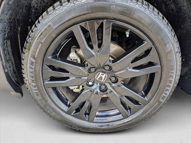 Photo of 2022 Crystal Black Pearl Honda Pilot