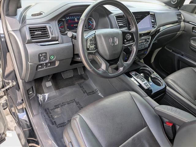 Photo of 2022 Crystal Black Pearl Honda Pilot