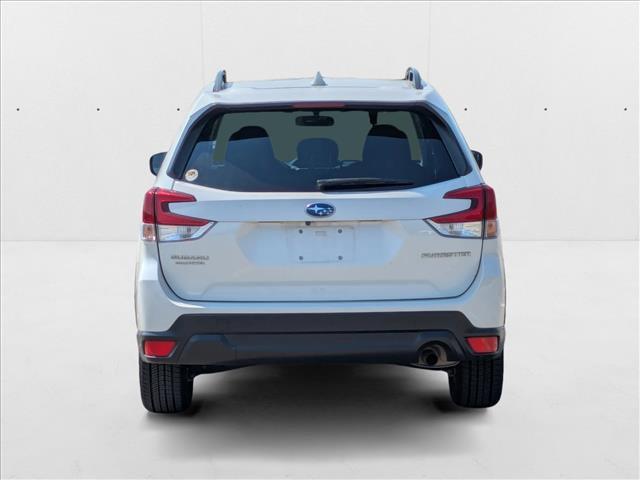 Photo of 2021 Crystal White Pearl Subaru Forester