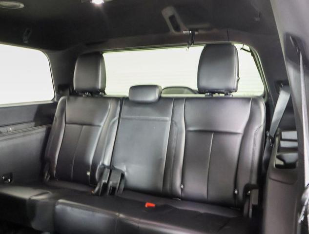 Photo of 2021 Agate Black Metallic Ford Expedition
