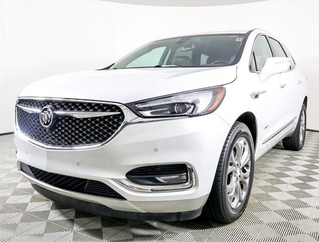 Photo of 2019 White Frost Tricoat Buick Enclave