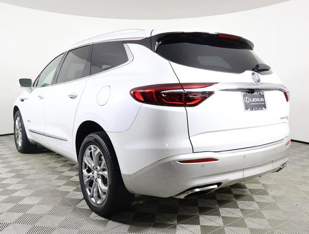 Photo of 2019 White Frost Tricoat Buick Enclave