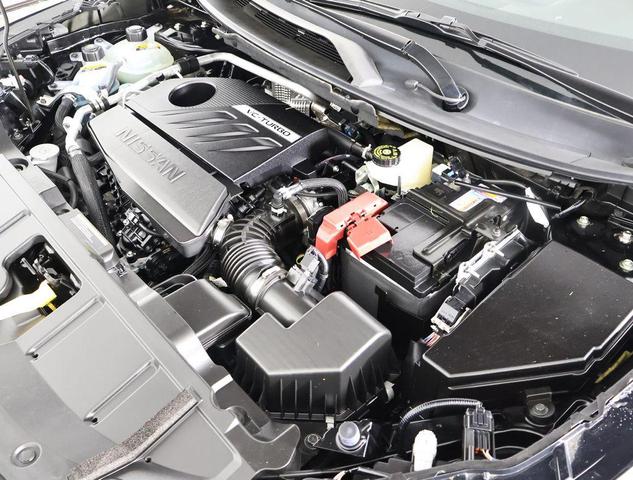 Photo of 2025 Super Black Nissan Rogue