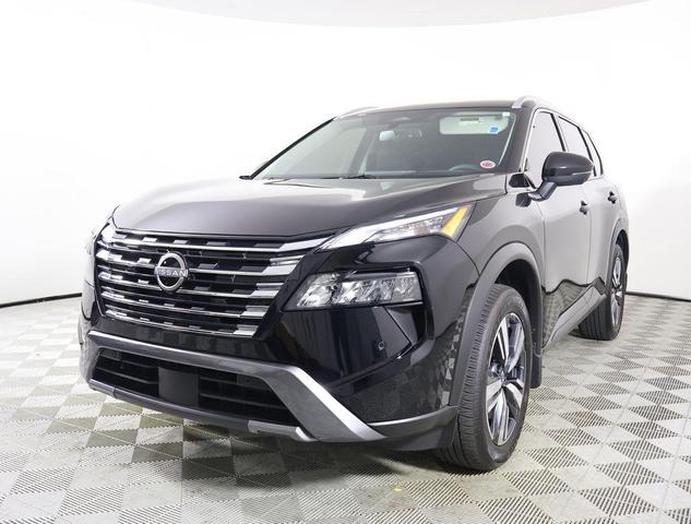 Photo of 2025 Super Black Nissan Rogue
