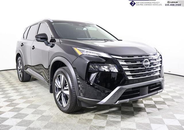Photo of 2025 Super Black Nissan Rogue