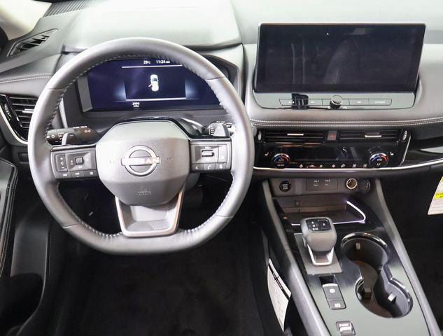 Photo of 2025 Super Black Nissan Rogue
