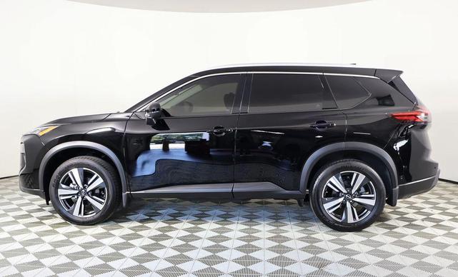 Photo of 2025 Super Black Nissan Rogue