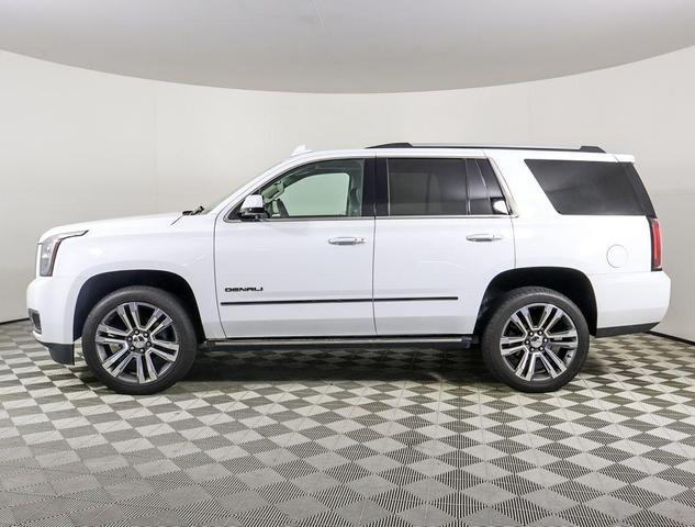 Photo of 2019 Summit White GMC Yukon