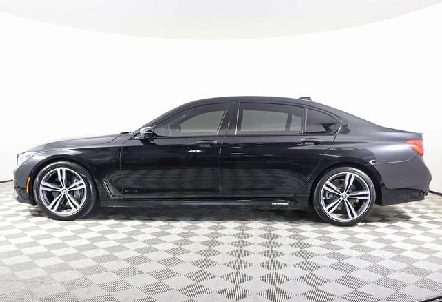 Photo of 2019 Black Sapphire Metallic BMW 750