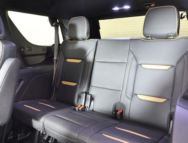 Photo of 2022 White GMC Yukon