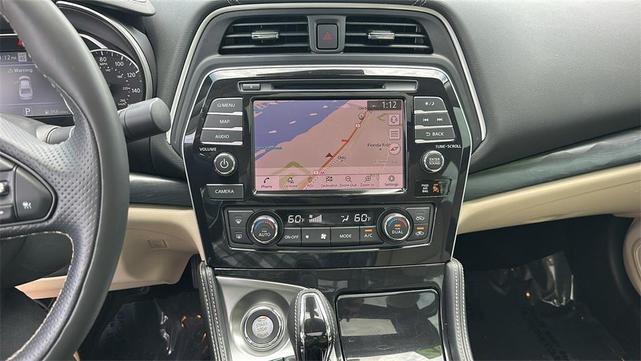 Photo of 2022 White Nissan Maxima