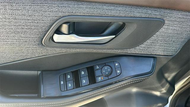 Photo of 2021 Gun Metallic Nissan Rogue