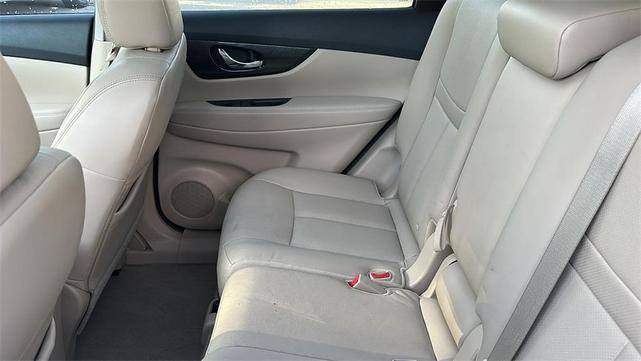 Photo of 2014 Cayenne Red Nissan Rogue
