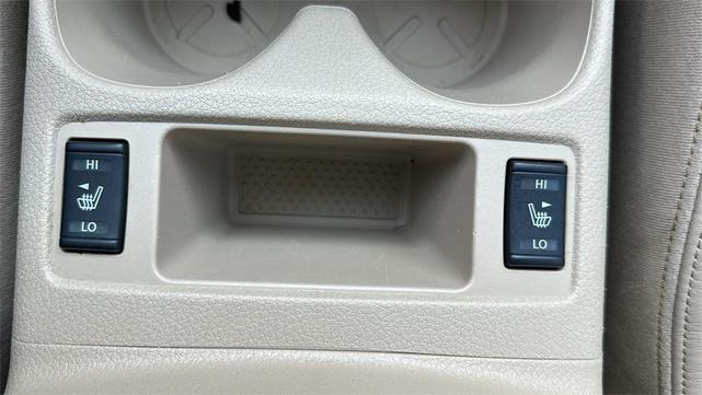 Photo of 2014 Cayenne Red Nissan Rogue