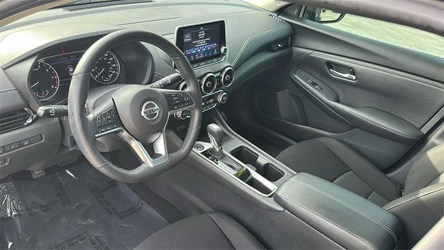 Photo of 2023 Gun Metallic Nissan Sentra