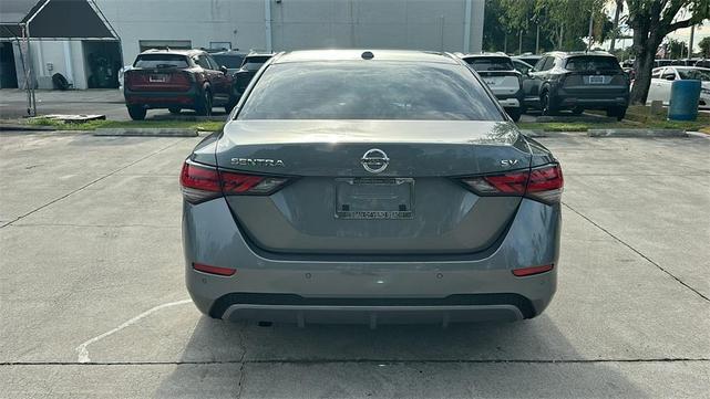 Photo of 2023 Gun Metallic Nissan Sentra