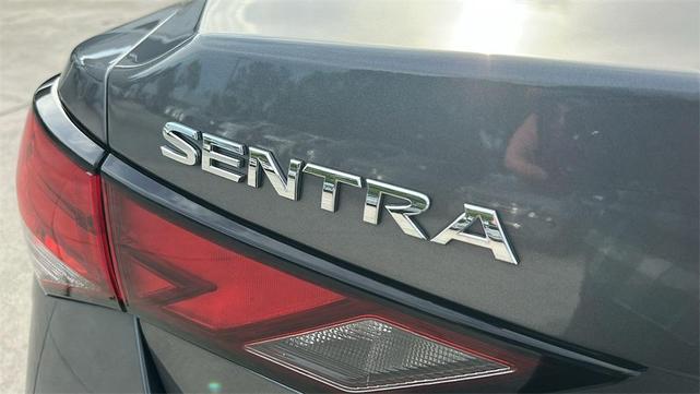 Photo of 2023 Gun Metallic Nissan Sentra