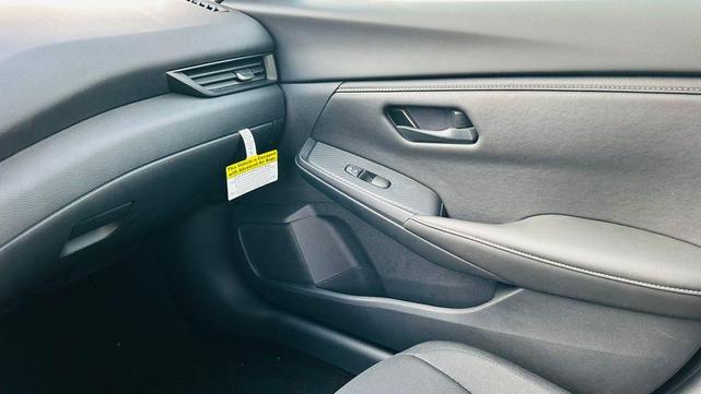 Photo of 2025 Black Nissan Sentra