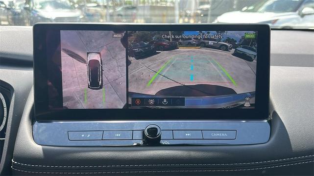 Photo of 2026 2t Chpn Blk Roo Nissan Rogue