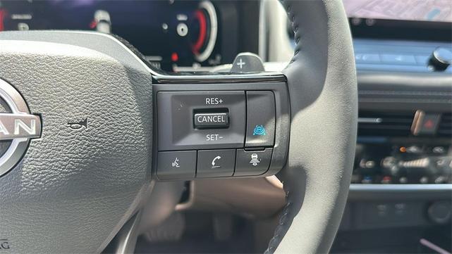 Photo of 2026 2t Chpn Blk Roo Nissan Rogue
