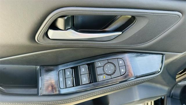 Photo of 2026 Black Nissan Rogue