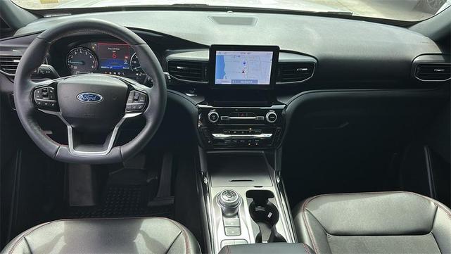 Photo of 2024 Star White Ford Explorer