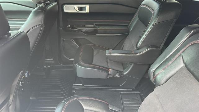 Photo of 2024 Star White Ford Explorer
